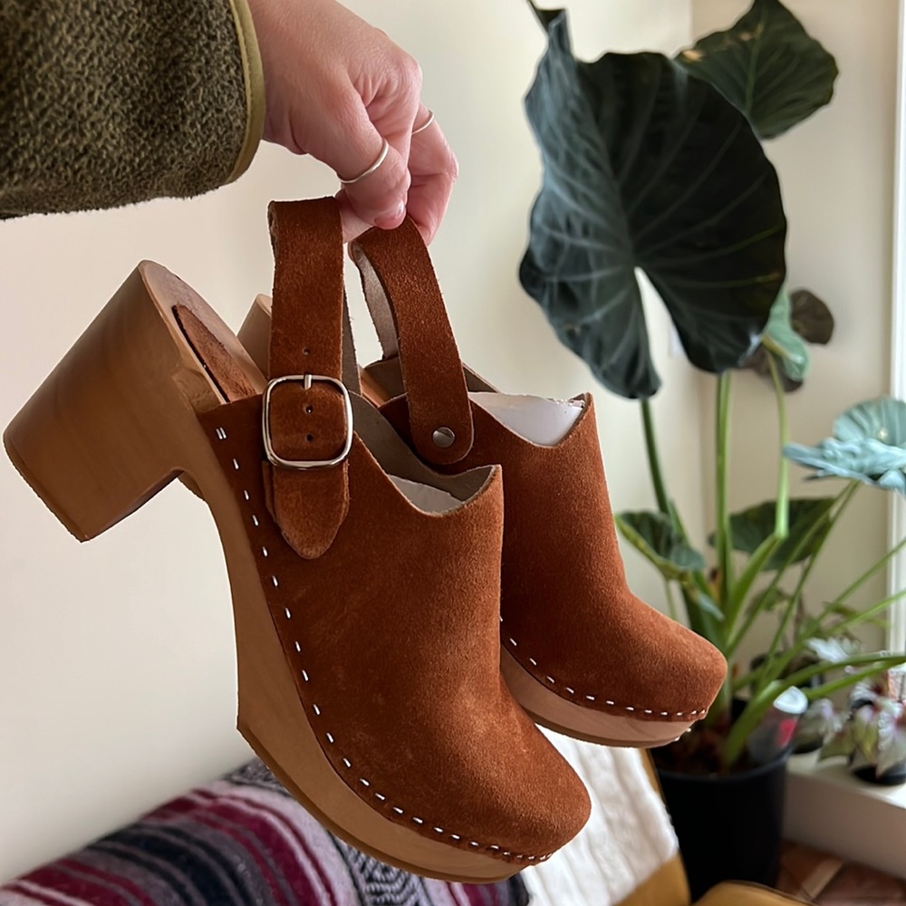 Kulikstyle suede clogs - size 38. Never worn.